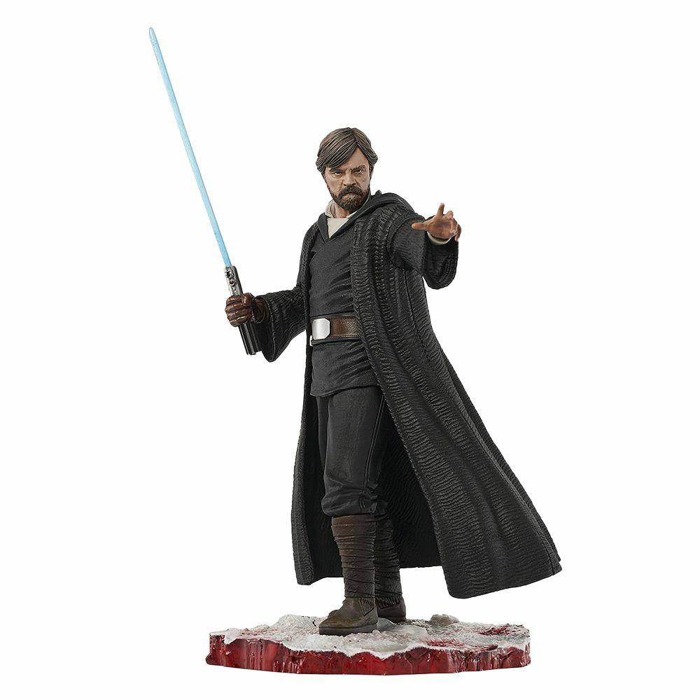 Statues & Busts | The Last Jedi: Milestones Statue: Luke Skywalker Statues & Busts Statues & Busts